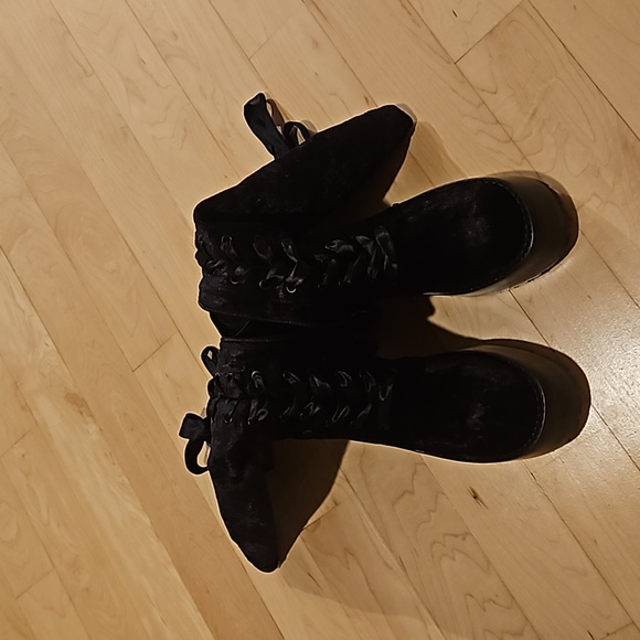 NWT widow boots velvet - Picture 5 of 8